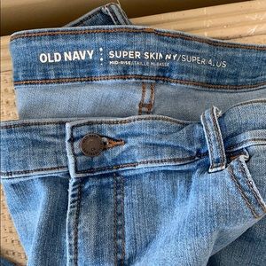 Old Navy skinny jeans 👖